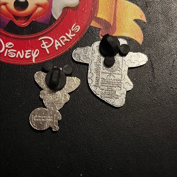 Disney Toy Story Woody Hat and Face Pins - Brown and Red - Picture 2 of 3